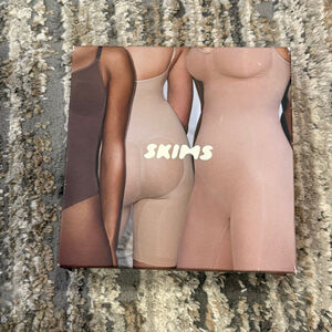 SKIMS Bodysuit Brief with Snaos Flamingo Pink Size L/XL